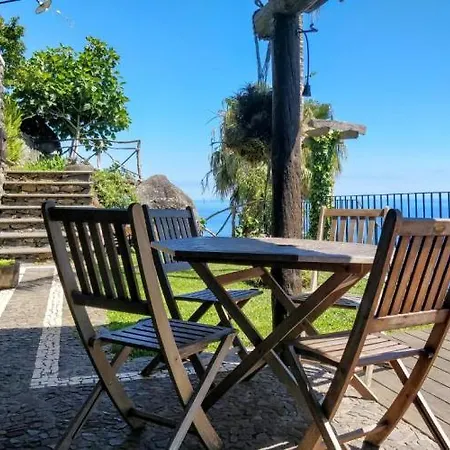 Guest house Calhau Grande 4*