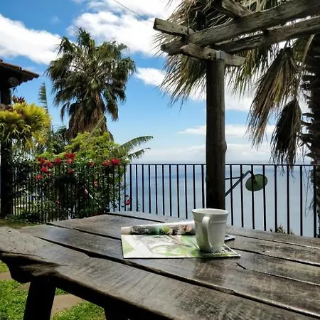 Calhau Grande Guest house 4*