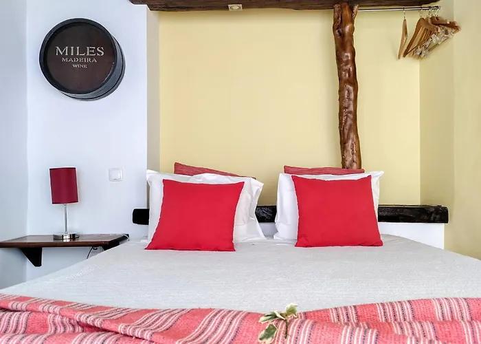 Calhau Grande Arco da Calheta (Madeira)